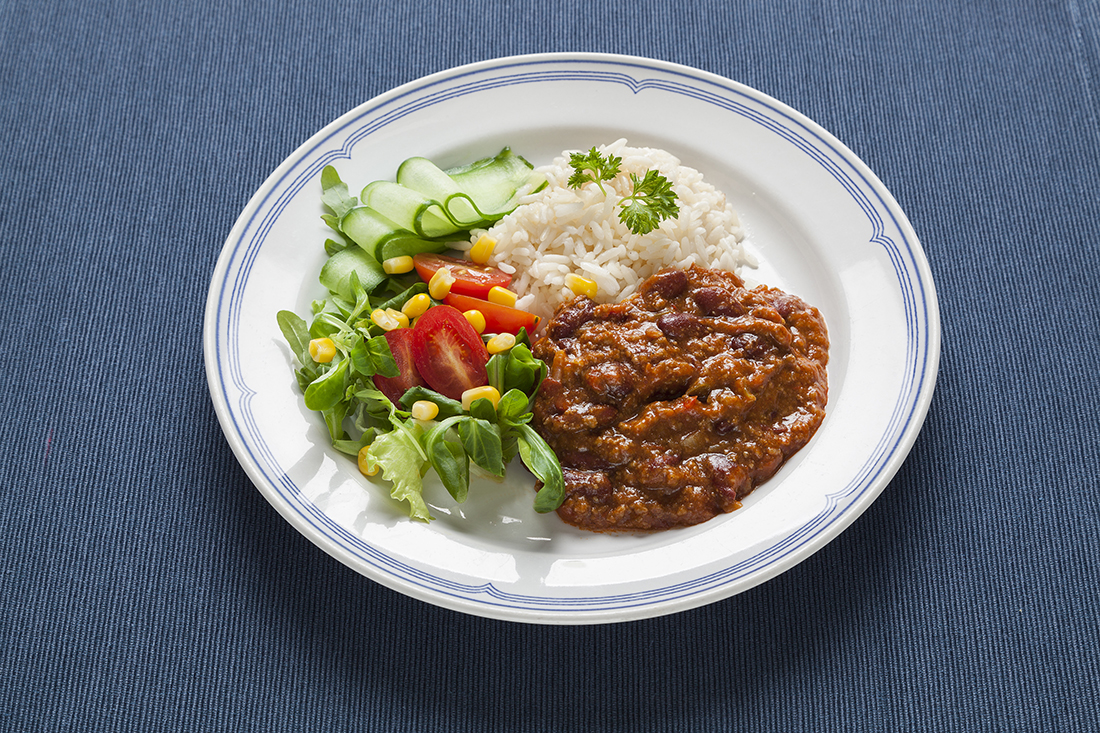 Chili con carne med grönsallad